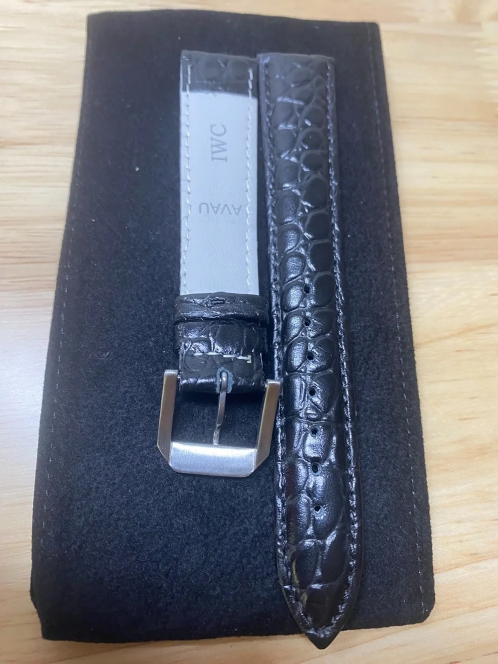 Vintage IWC Black Crocodile-Pattern Leather Watch Strap with Branded Buckle 18mm